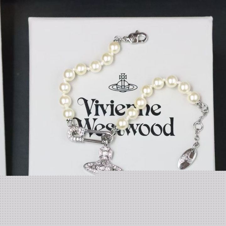VIVIENNE WESTWOOD